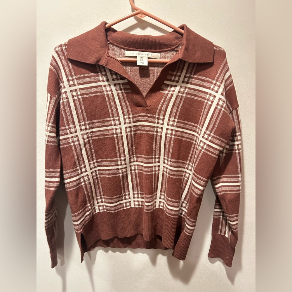 Max Studio Brown and White V-Neck Sweater